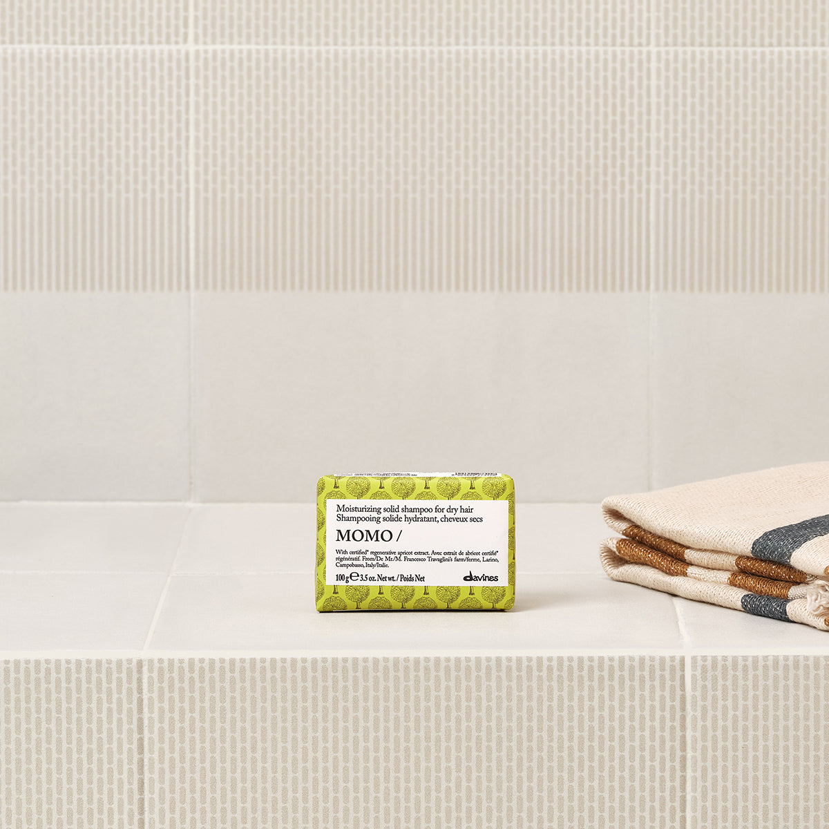Davines MOMO Solid Shampoo - Moisturizing solid shampoo for dry hair