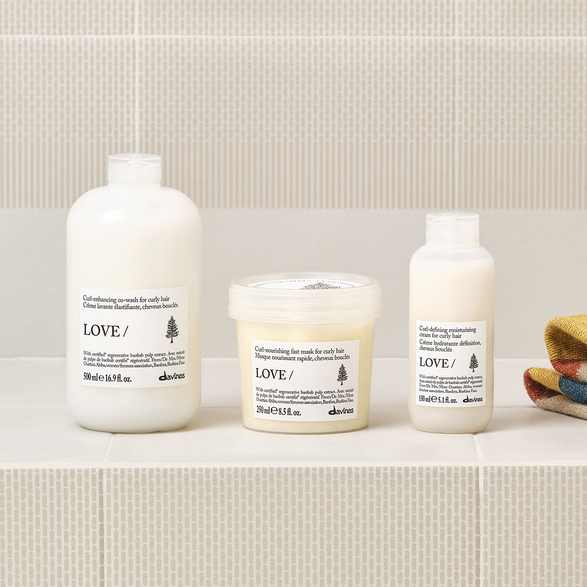 Davines LOVE CURL Co-wash - Curl-enhancing co-wash for curly hair