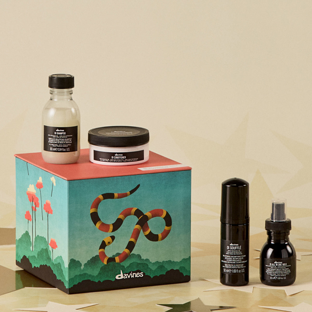 Davines Elegant Tropic Forest Gift Set for All Hair Types - The perfect extraordinary beauty set for amazing shine and beauty to the hair.
