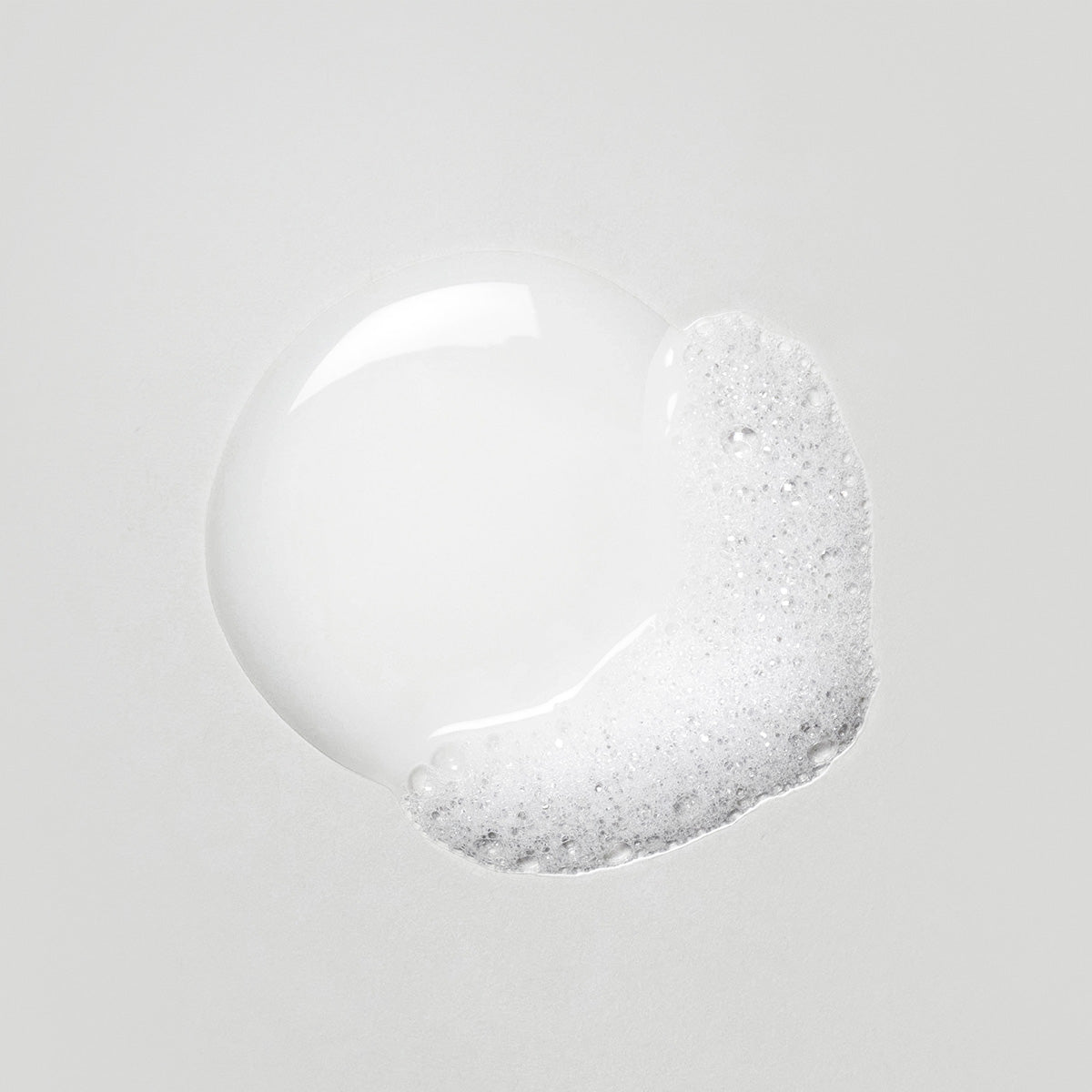 
Davines OI Body Wash - Moisturizing shower gel that gently cleanses and hydrates the skin