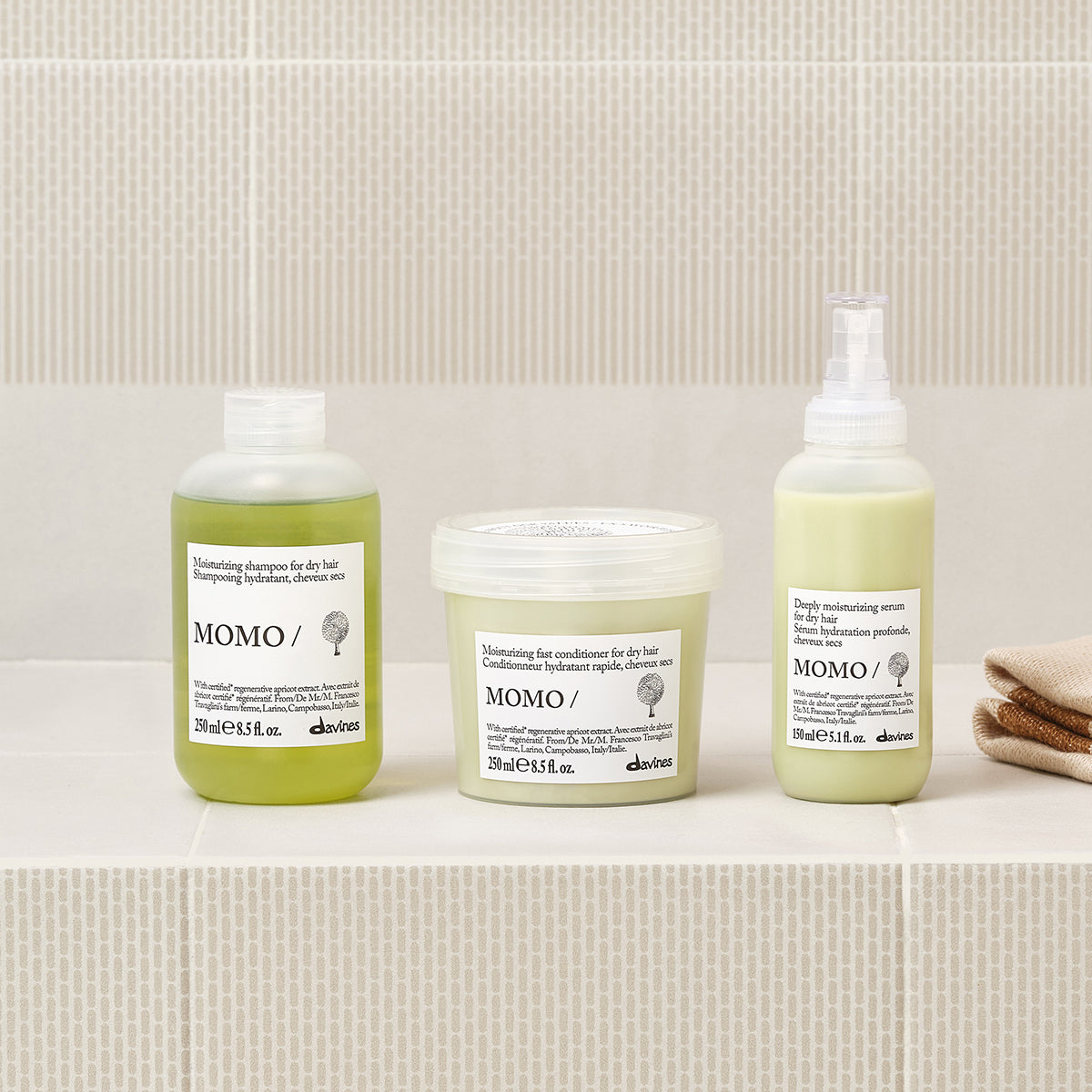 
Davines MOMO Shampoo - Moisturizing shampoo for dry hair