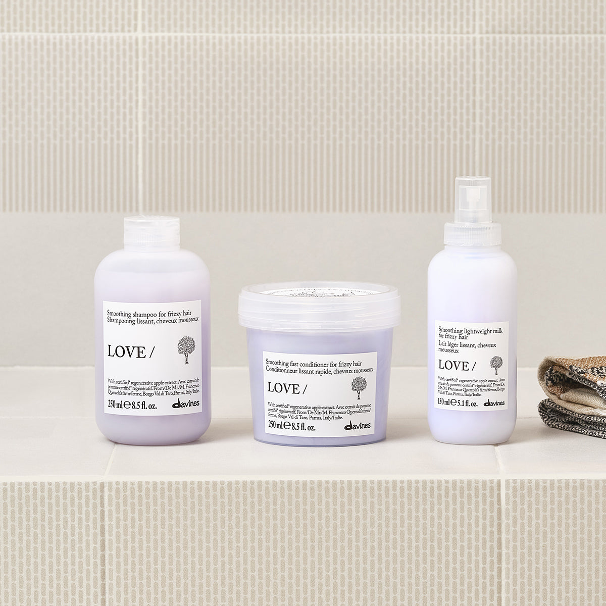 
Davines LOVE SMOOTHING Shampoo - Smoothing shampoo for frizzy hair